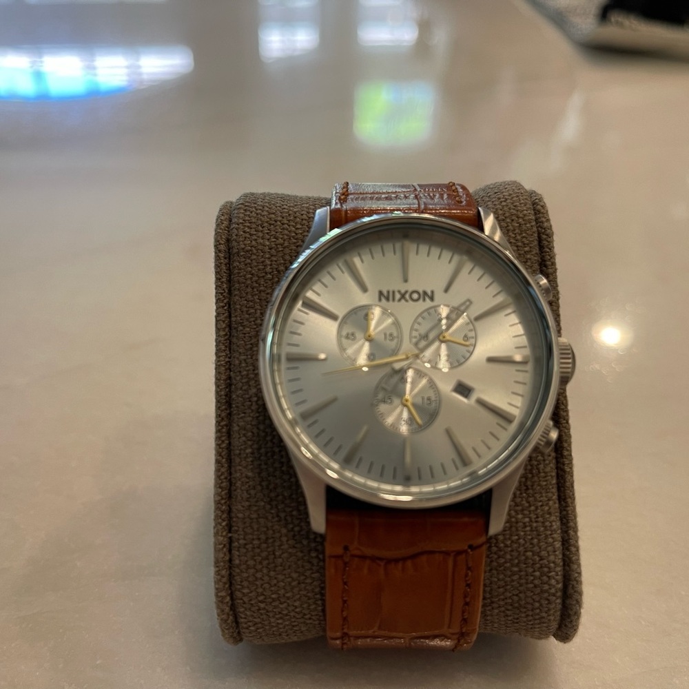 Nixon Watch